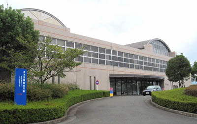 在留資格のない外国人を一時収容する西日本入国管理センター