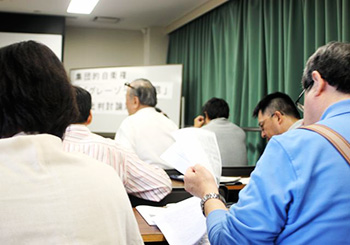 大阪の集会の参加者の写真